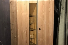 kleine Vitrine, Fichte gebürstet