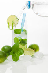 Erfischendes Limettenwasser